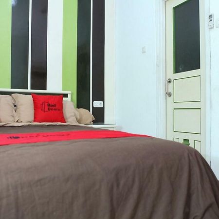Reddoorz Plus @ Talaga Bodas 万隆 外观 照片