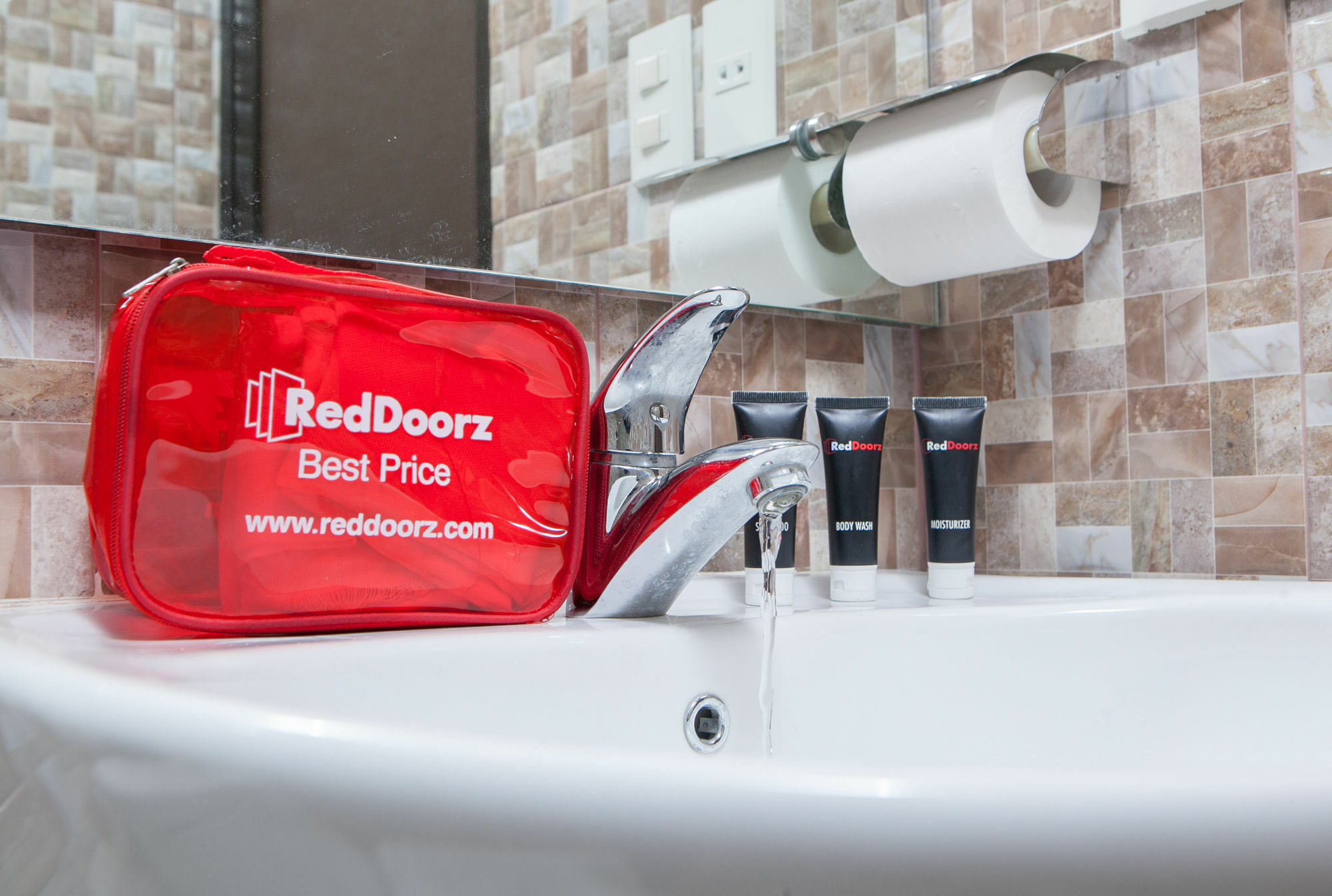 Reddoorz Plus @ Talaga Bodas 万隆 外观 照片